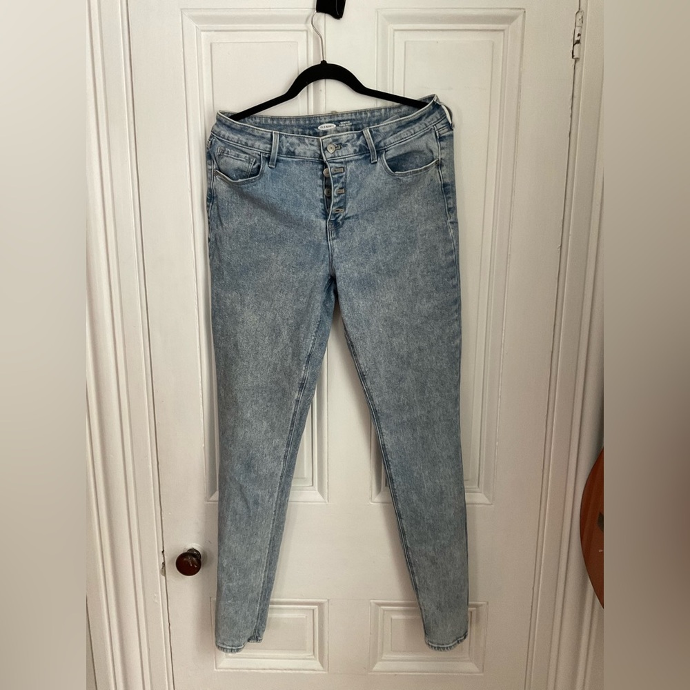 Old Navy rockstar super skinny acid washed button button fly 12 tall